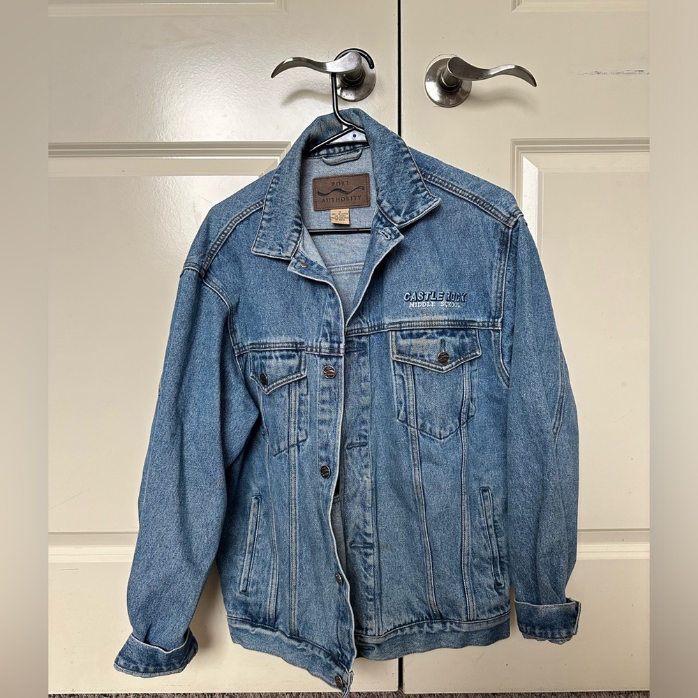 Jean Jacket size large?